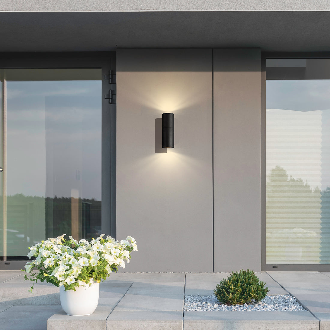 Min Cylinder Outdoor Wall Light 2-Light Black - Incandescent/LED